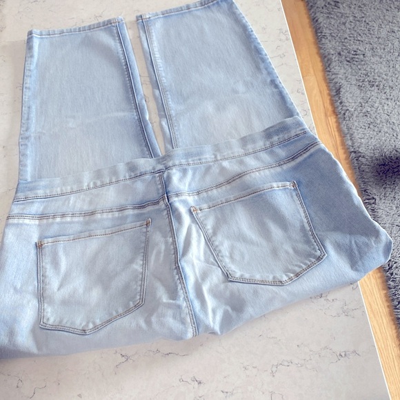 Lei Jean Bermuda Shorts - Picture 8 of 8